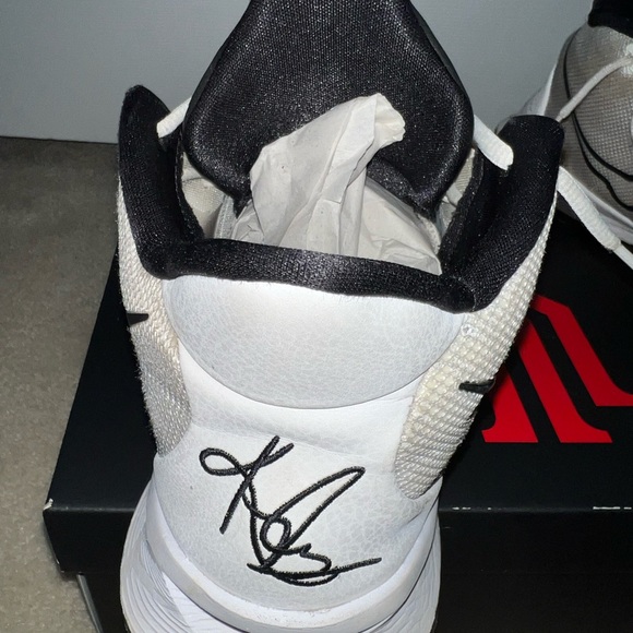 Nike Kyrie 7 - Mens Basketball Shoes - White/Black/White, Size 10.5 - Picture 8 of 12